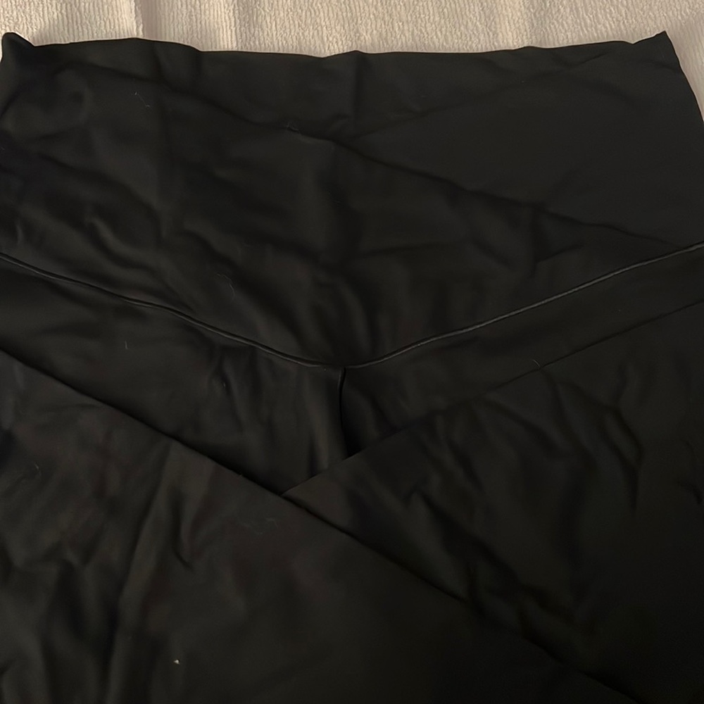 AE Real Me Offline Crossover Leggings